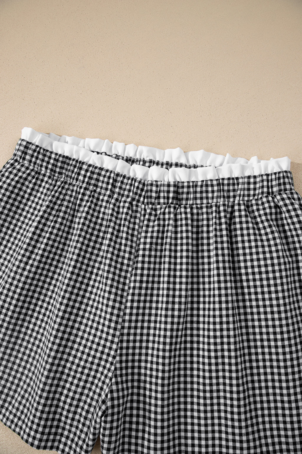 Black Contrast Trim Plaid Print Plus Size Shorts
