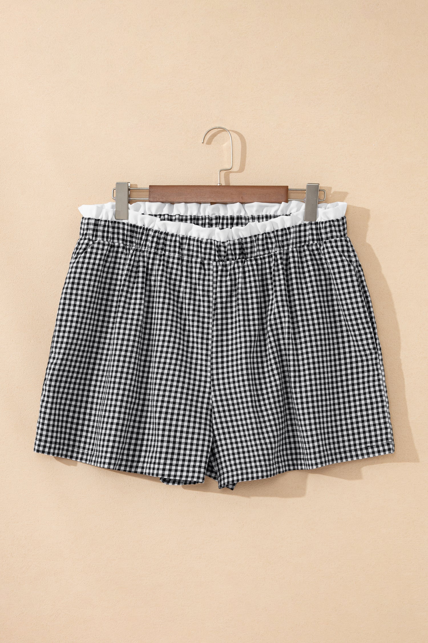Black Contrast Trim Plaid Print Plus Size Shorts
